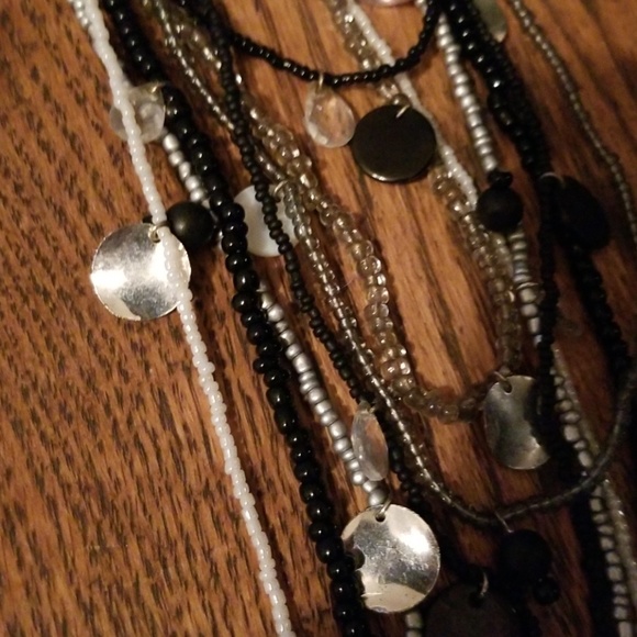 Multi tier necklace - Picture 2 of 2